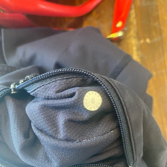 Lululemon Pace Revival Crop - Picture 6 of 10